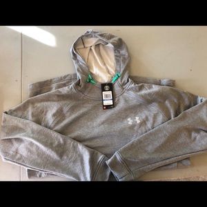 NWT Men’s Under Armour sweatshirt